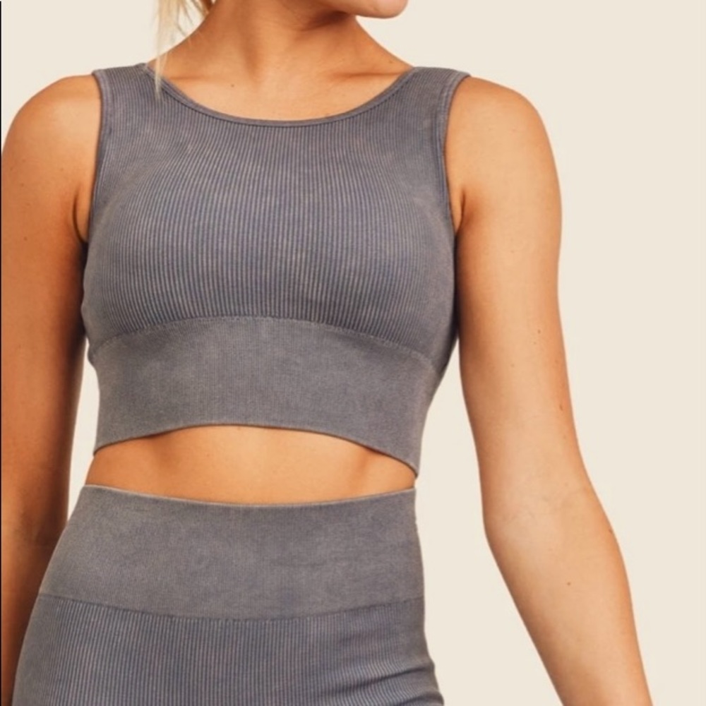 NWT Cut Out Ribbed Back Mineral Wash Sports Bra